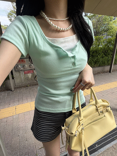 レイヤードヘンリーネック半袖Tシャツ