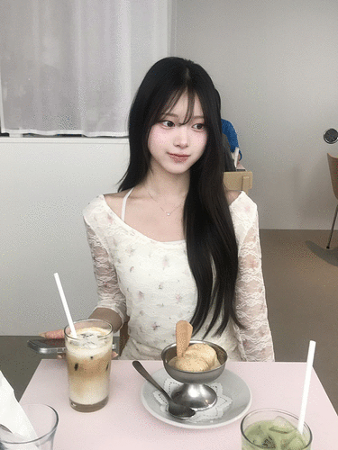 잔꽃 레이스 7부 티셔츠