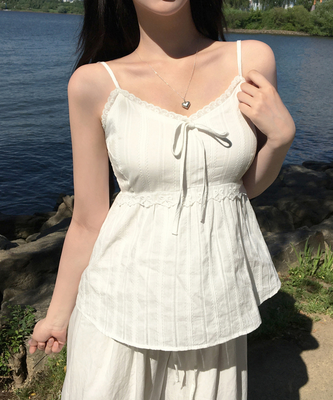 헨리 레이스 리본 나시 블라우스 스모크밴딩 끈 뷔스티에 여리여리 데이트룩 레이어드 여름나시여름블라우스썸머룩호캉스룩