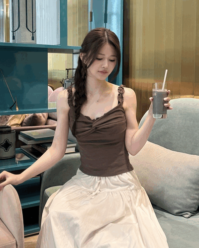 펀칭 레이스 셔링 프릴 나시