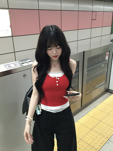 레이스 레이어드 나시탑