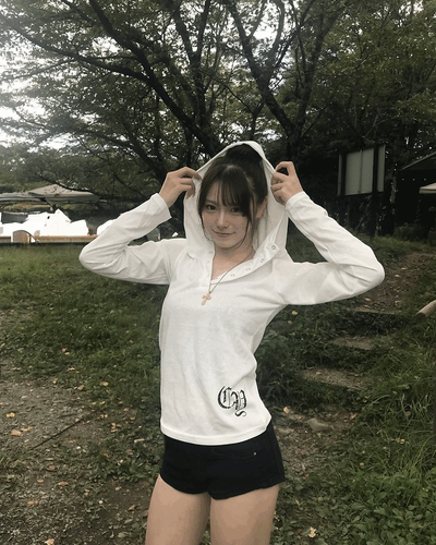 スターレタリングフードTシャツ