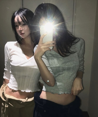 パンチングラップVネック七分袖Tシャツ