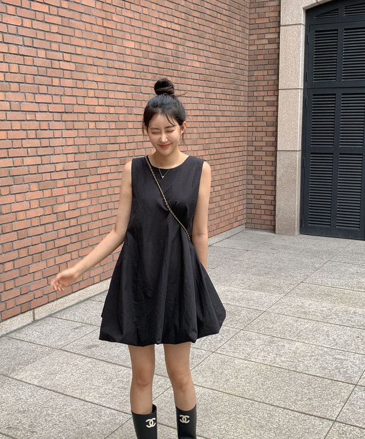 シャーリングノースリーブビスチェミニワンピース｜ミニワンピース