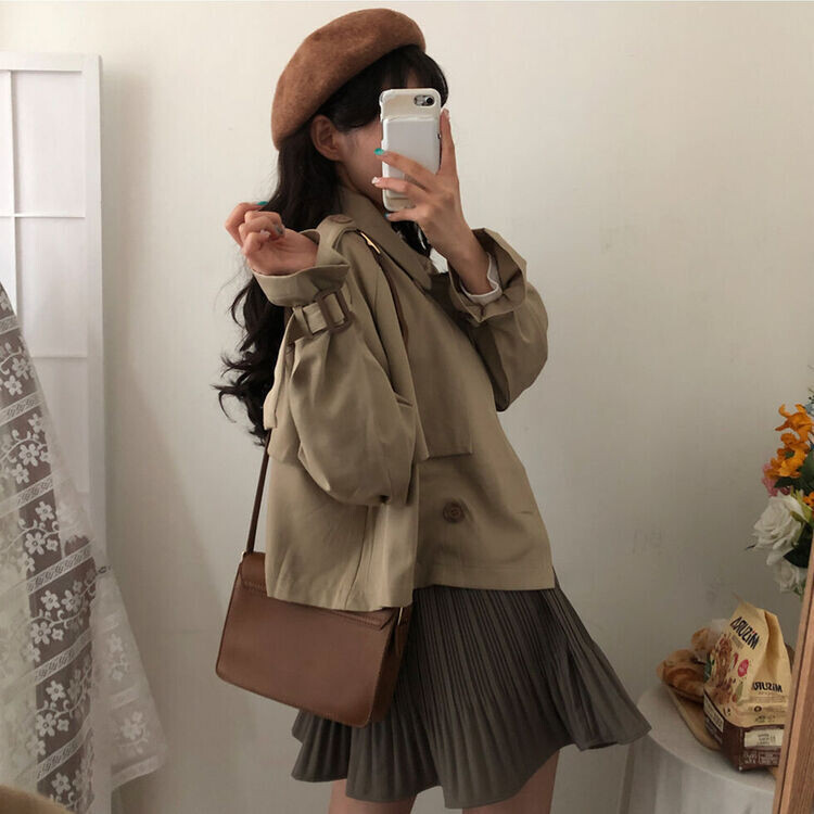 풀 디테일 크롭 트렌치 자켓 베이지