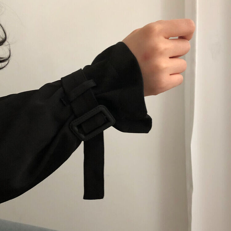 풀 디테일 크롭 트렌치 자켓