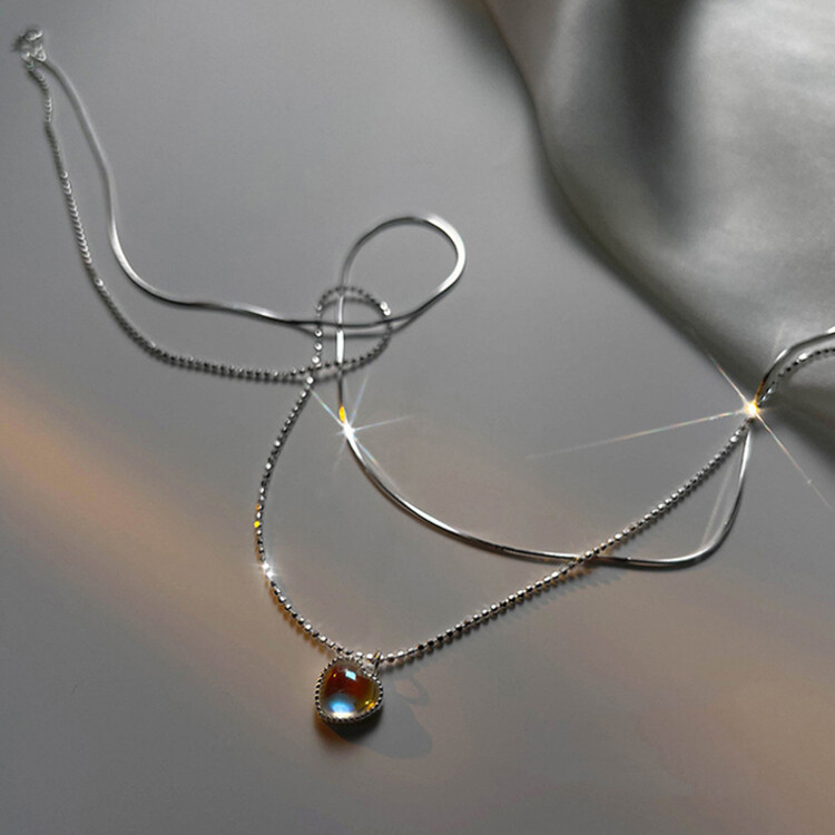 オーロラハートネックレス