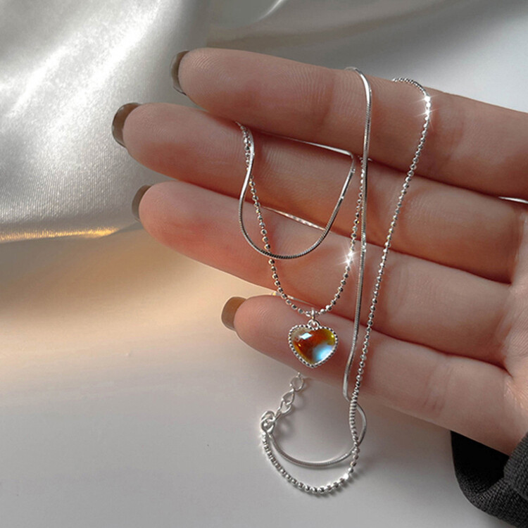 オーロラハートネックレス