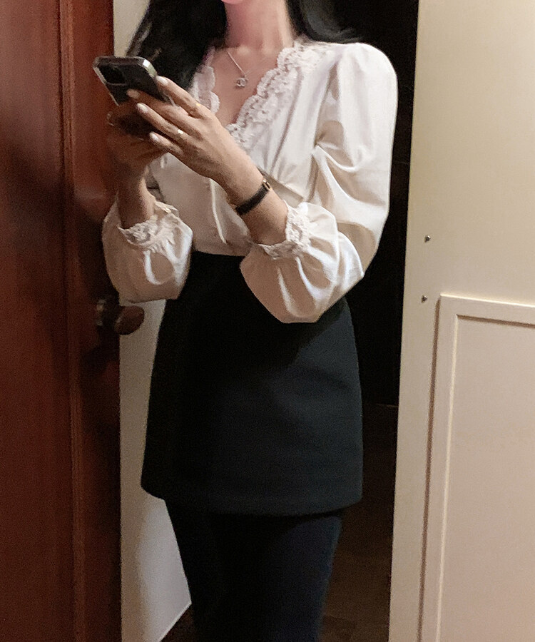 レースベルベットブラウス