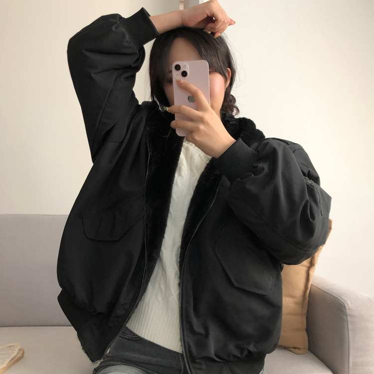 왕따숩 리버시블 항공 밍크 점퍼 무스탕 패딩 블랙