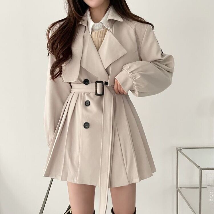 プリーツショートトレンチコート(ベルト付き) ベージュ