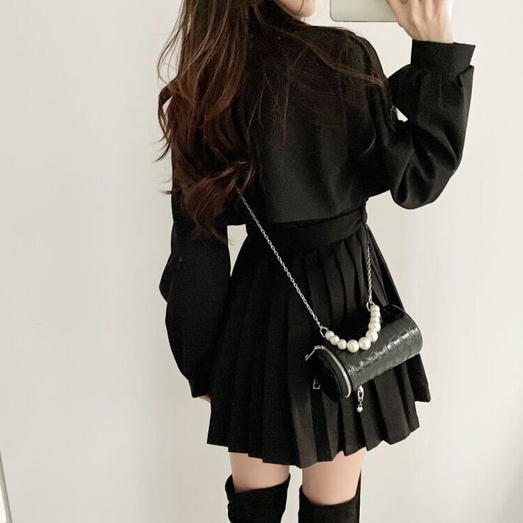 プリーツショートトレンチコート(ベルト付き) ブラック