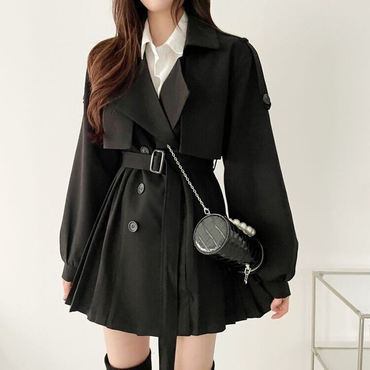プリーツショートトレンチコート(ベルト付き) ブラック