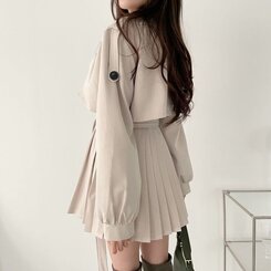 プリーツショートトレンチコート(ベルト付き) ベージュ