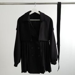 プリーツショートトレンチコート(ベルト付き)