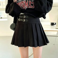 バックルプリーツスカート(ペチパンツ付き) ブラック