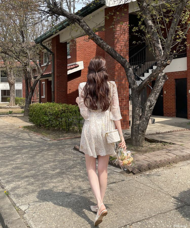★M&S Collection コットンフローラルミニフレア 淑女ワンピ★ セール】 更紗柄カットワーク刺繍 ギャザーワンピース （ロング
