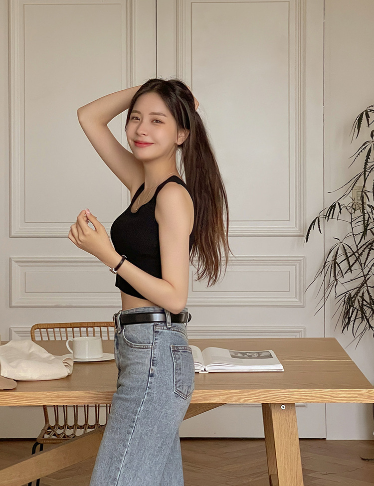 레브 스퀘어넥 골지 크롭 나시 블랙