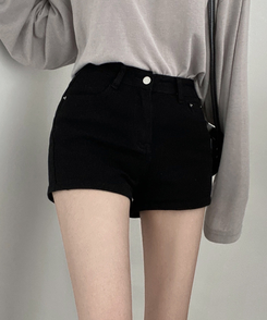 ハイウエストスリムショートパンツ BLACK