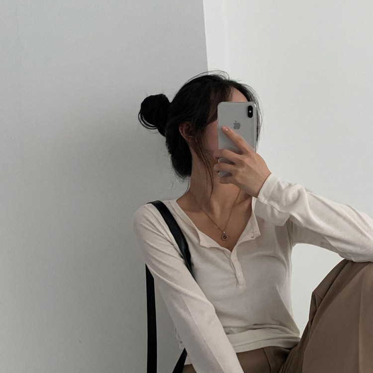 말라보이는 버튼 찰랑 티셔츠 4color 아이보리