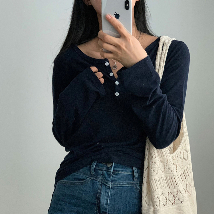 말라보이는 버튼 찰랑 티셔츠 4color 네이비