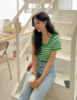 スクエアネックストライプ半袖ニット｜ニット｜韓国ファッション通販 SONA