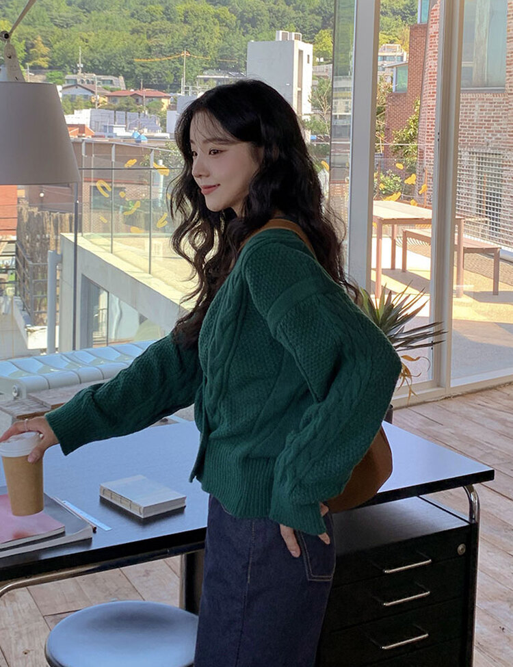 디데이 브이넥 니트 가디건 그린