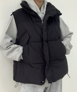 인생핏 하이넥 아방 루즈 도톰 스트링 패딩조끼 블랙