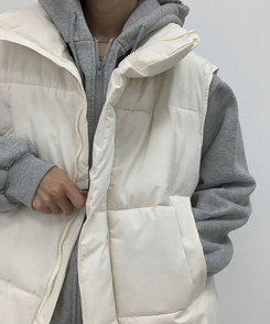 인생핏 하이넥 아방 루즈 도톰 스트링 패딩조끼 크림