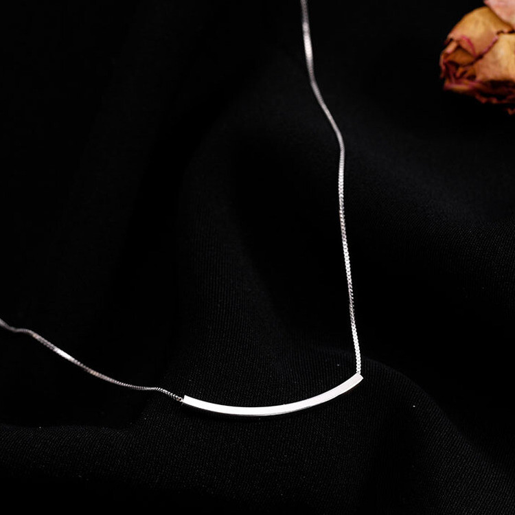 スティックシルバーチェーンネックレス