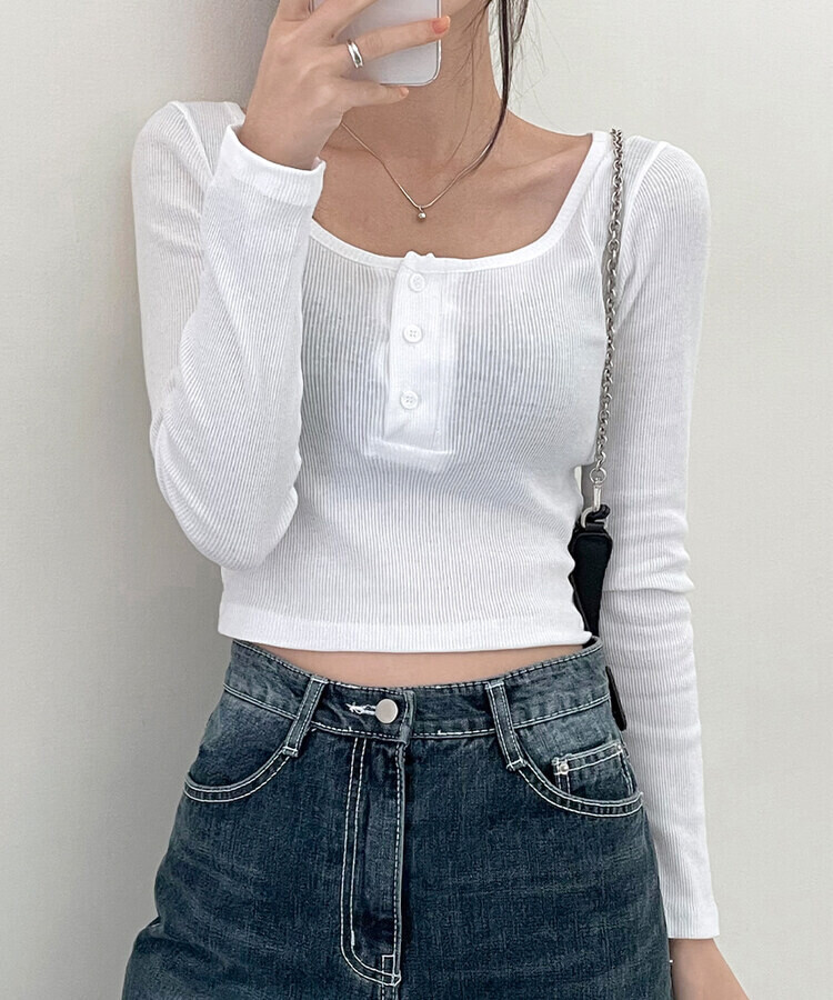 시에나골지버튼크롭긴팔티 화이트