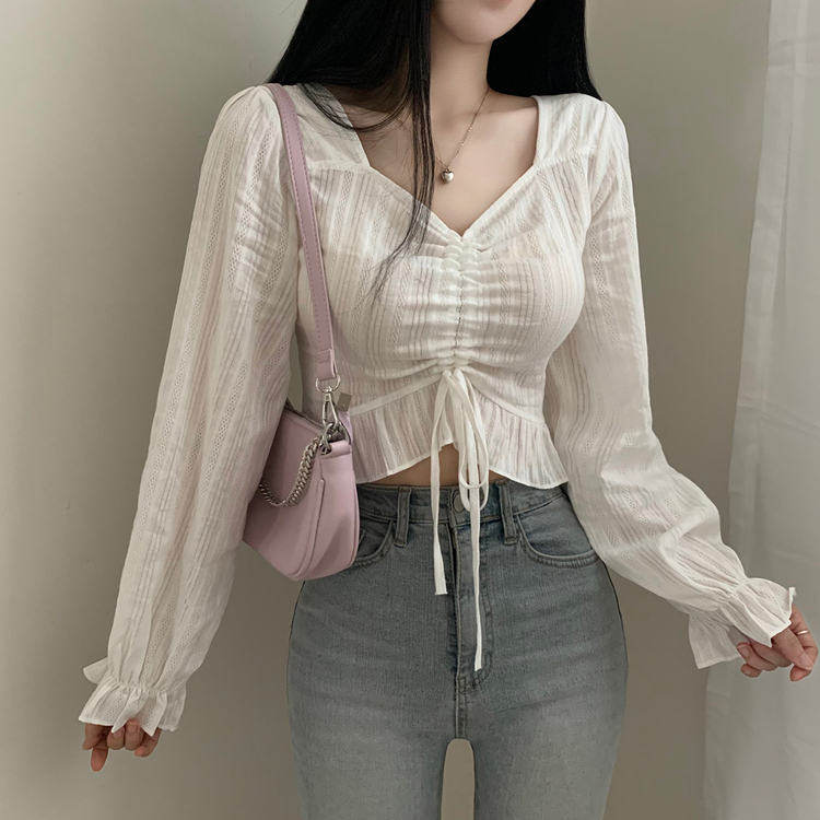 ハートネックシャーリングクロップブラウス アイボリー