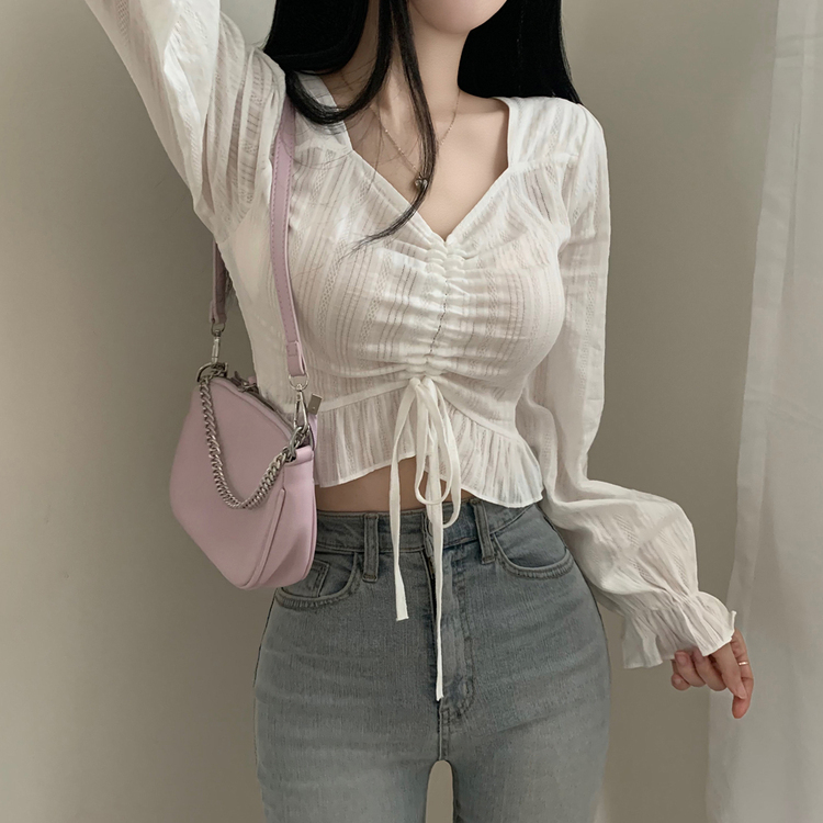 ハートネックシャーリングクロップブラウス アイボリー