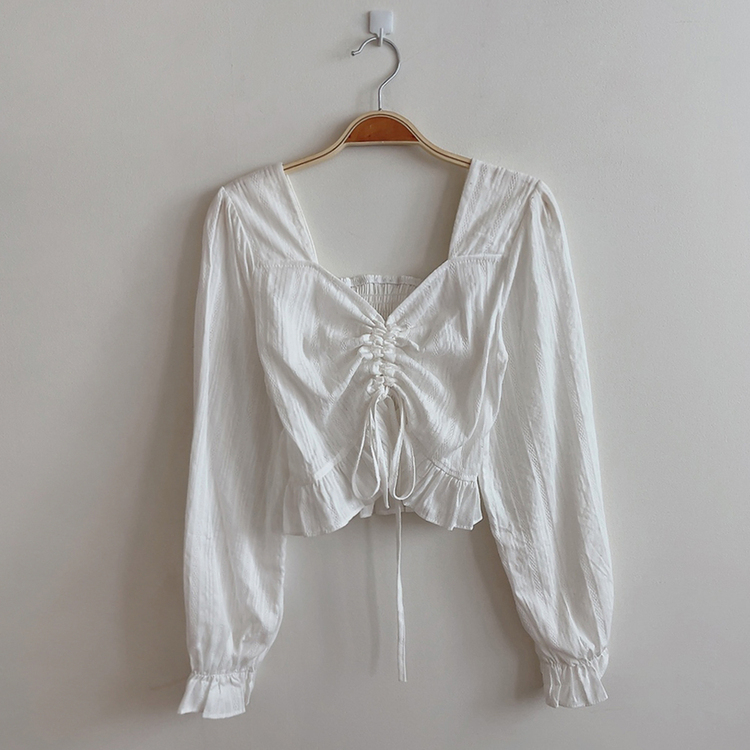 ハートネックシャーリングクロップブラウス