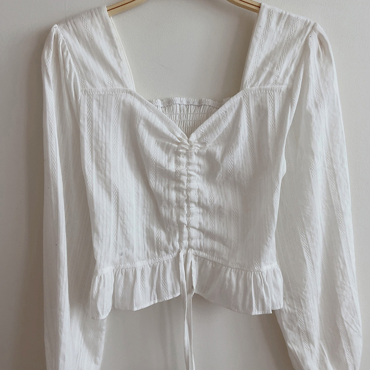 ハートネックシャーリングクロップブラウス