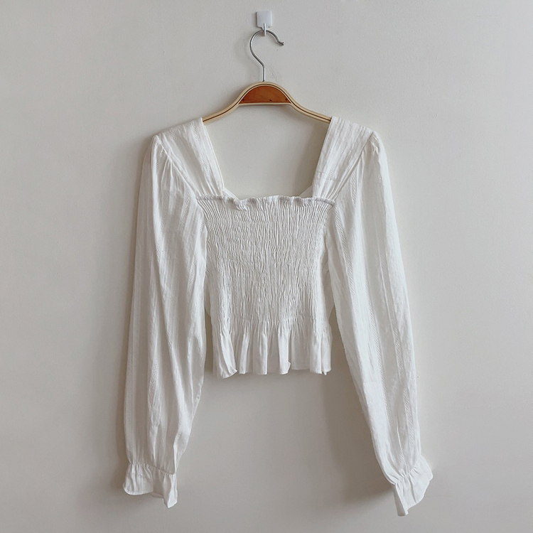 ハートネックシャーリングクロップブラウス