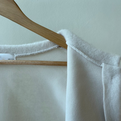 パールボタンクロップカーディガン