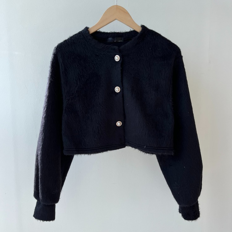 パールボタンクロップカーディガン