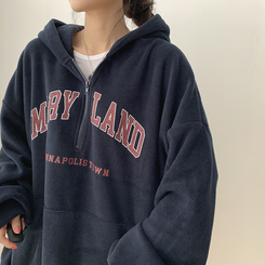 英文レタリングハーフジップアップフリース NAVY