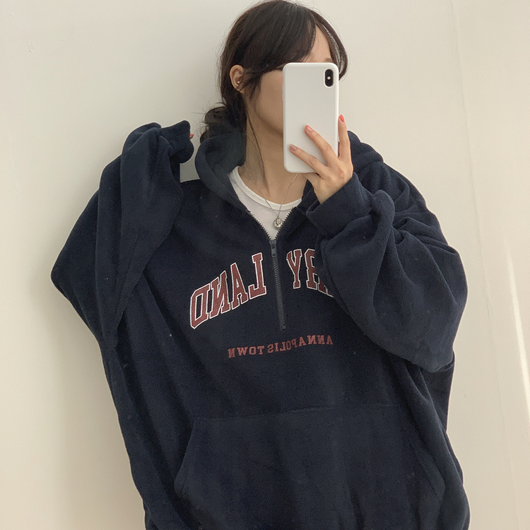 英文レタリングハーフジップアップフリース NAVY