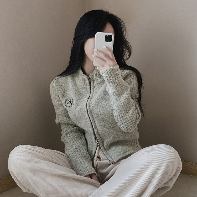 자수 로고 투웨이 니트 집업 3color