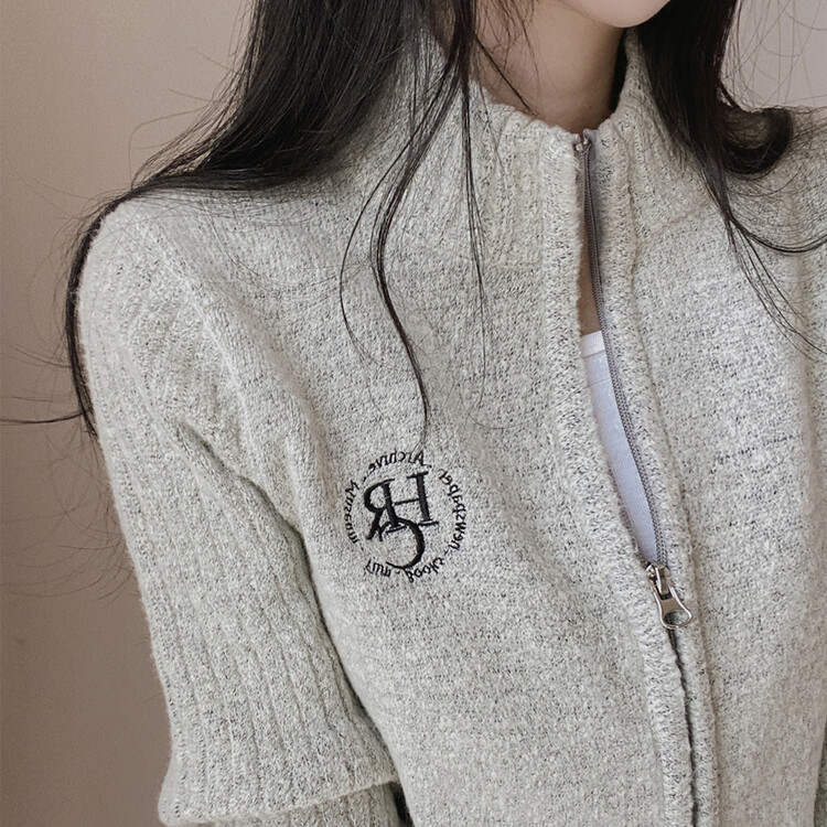 자수 로고 투웨이 니트 집업 3color