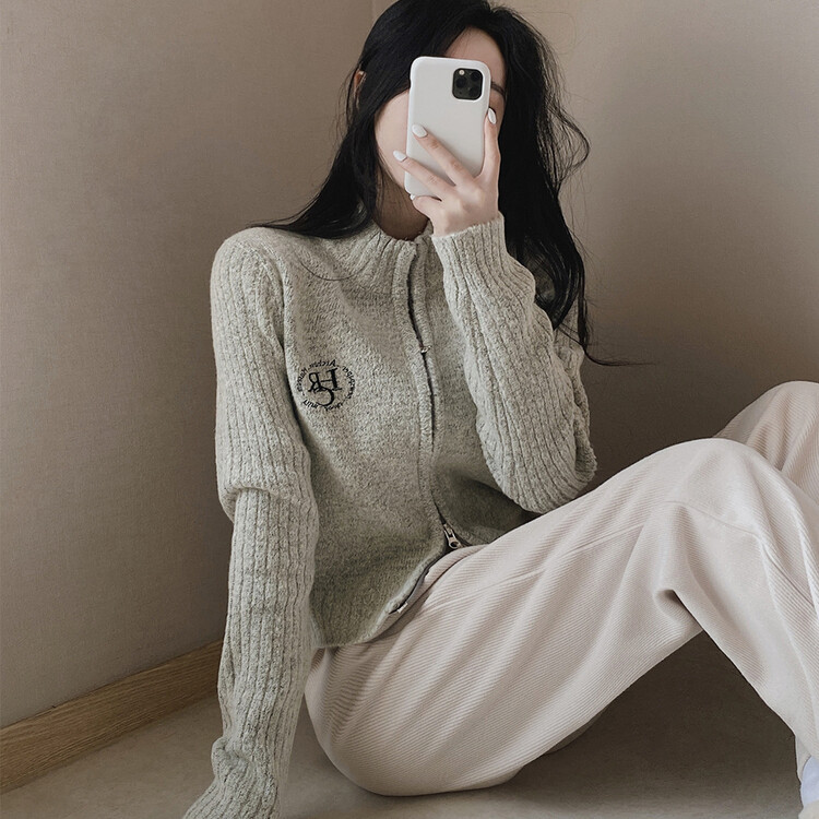 자수 로고 투웨이 니트 집업 3color