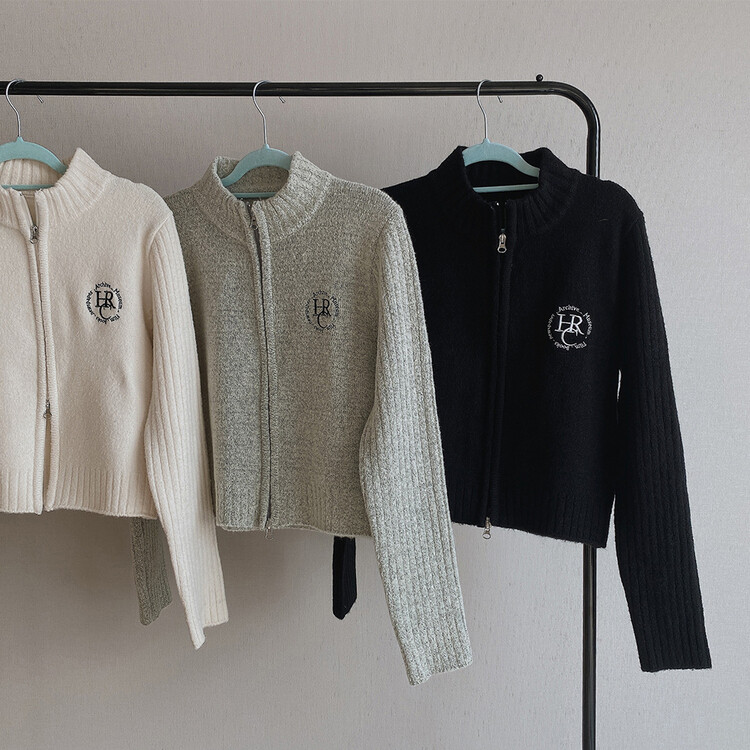 자수 로고 투웨이 니트 집업 3color