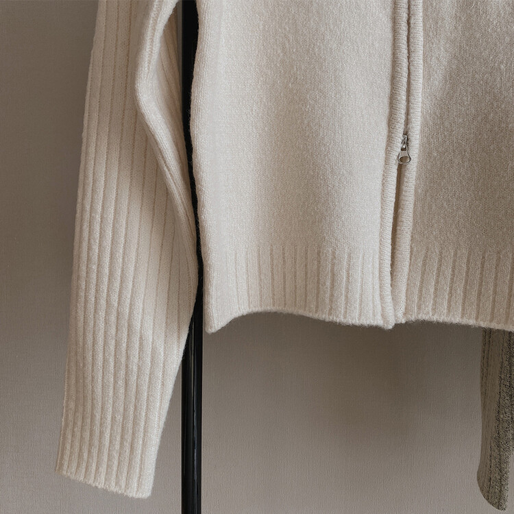 자수 로고 투웨이 니트 집업 3color