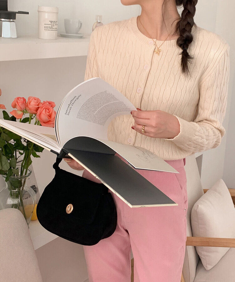 ラウンドネックケーブルニットカーディガン5色 CREAM