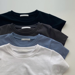 ベーシックスリムクロップTシャツ