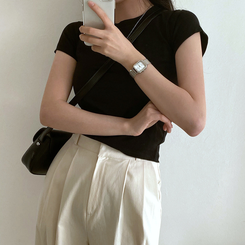 ベーシックスリムクロップTシャツ ブラック