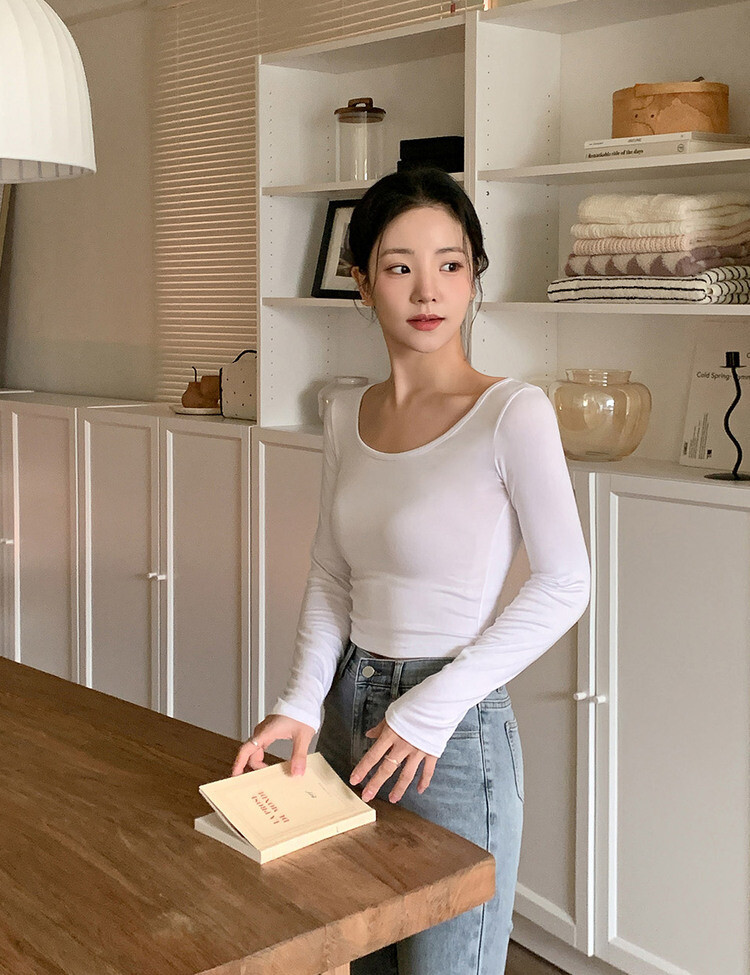 [기획] 쫀쫀 여리핏 유넥 크롭 티셔츠 아이보리