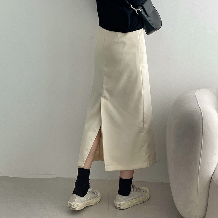 ベーシックピンタックAラインロングスカート クリーム